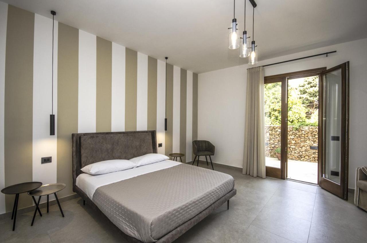Cala Di Ponente Hotel กัสเตลลุซโซ ภายนอก รูปภาพ