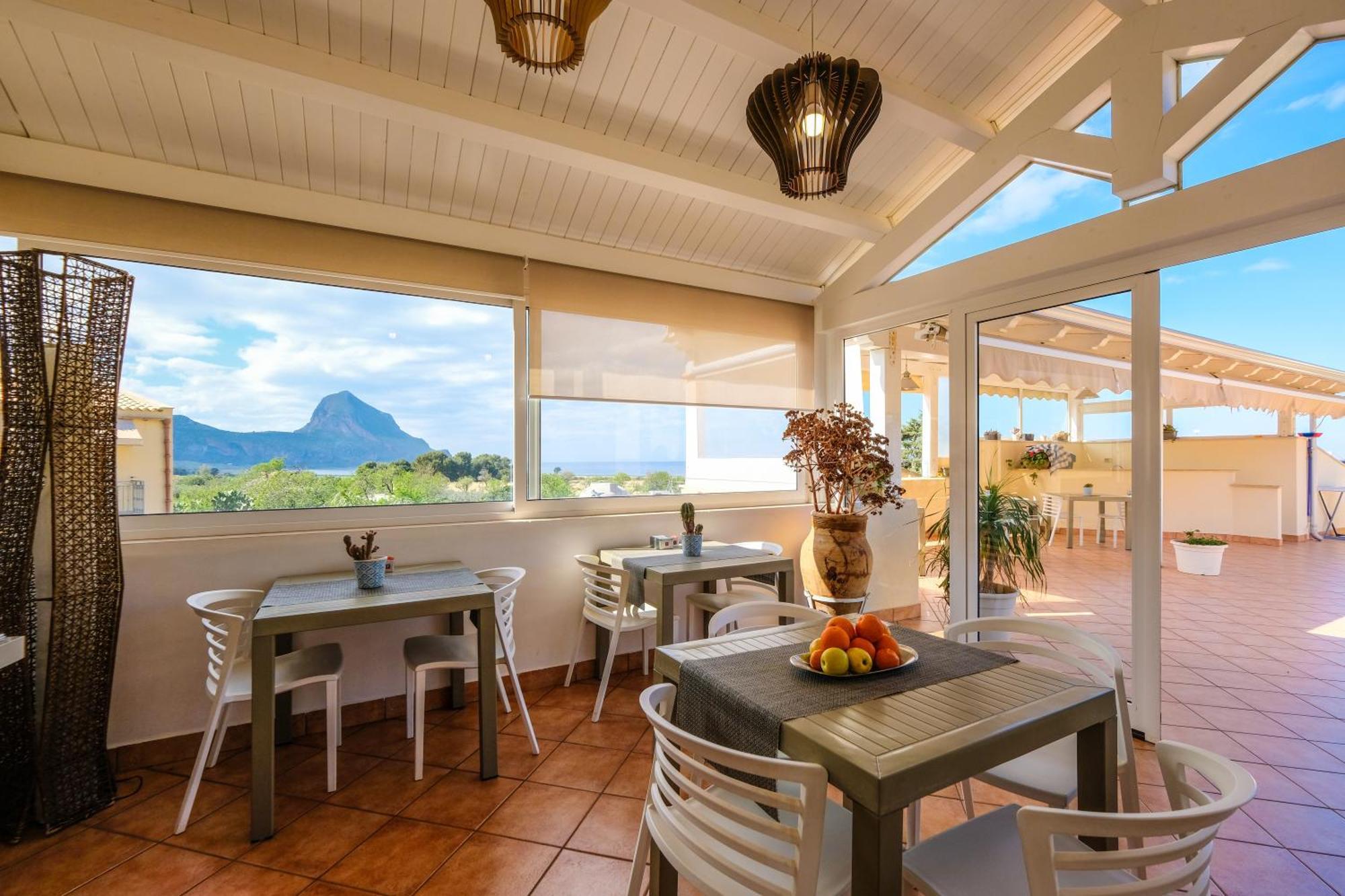 Cala Di Ponente Hotel กัสเตลลุซโซ ภายนอก รูปภาพ
