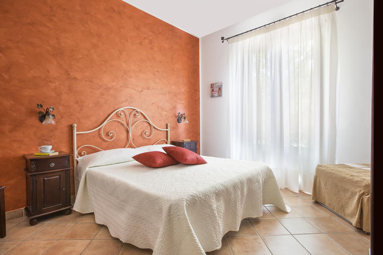 Cala Di Ponente Hotel กัสเตลลุซโซ ภายนอก รูปภาพ