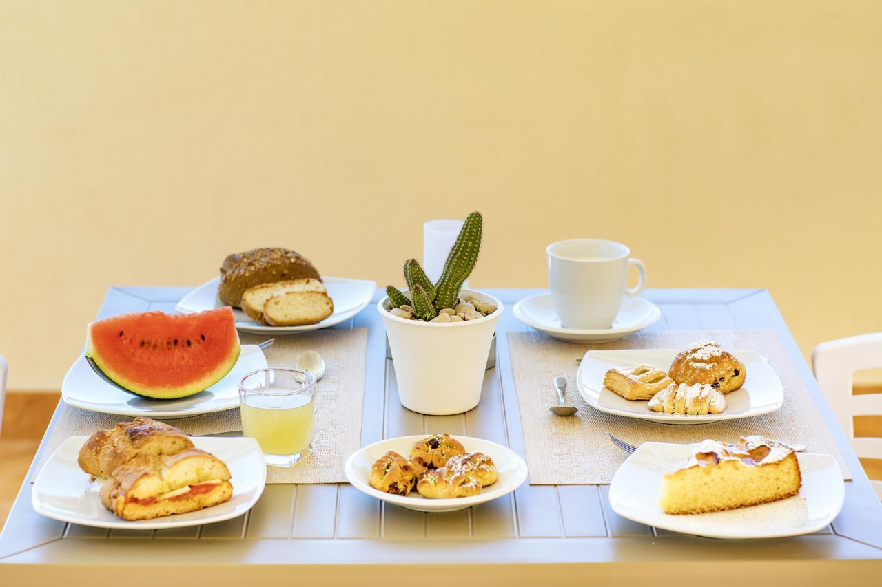 Cala Di Ponente Hotel กัสเตลลุซโซ ภายนอก รูปภาพ